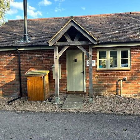 The Old Cricket Pavilion, Bodiam, East Sussex 외부 사진